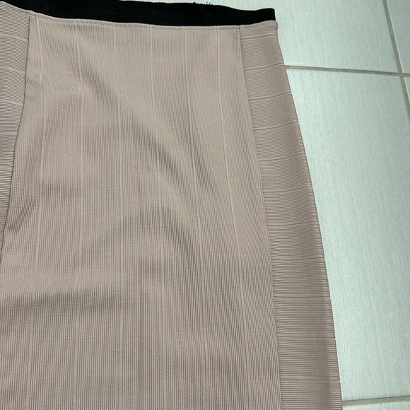 Skirt - Picture 2 of 4